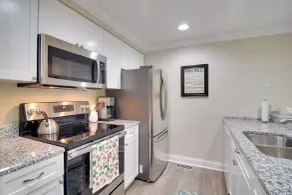 Harbor Springs Condo ~ 6 Mi to Lake Michigan! - Interiør