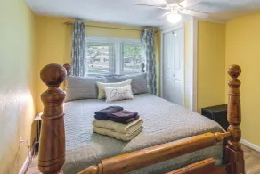 Waycross Vacation Rental w/ Private Backyard! - Interior