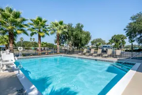 Quality Inn & Suites Leesburg Chain of Lakes - Piscine