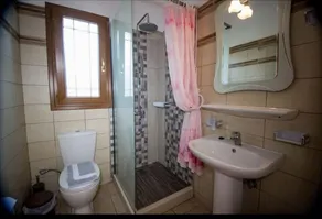 A Spacious and Bright Studio With Balcony - Bad