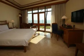 Makassar Golden Hotel - Room