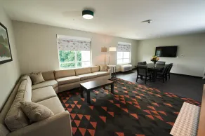 Holiday Inn & Suites Philadelphia W - Drexel Hill by IHG - Chambre
