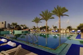 3-Room Apartment at the City Tower - Piscina all'aperto