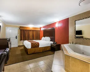 Rodeway Inn & Suites Corona - Chambre