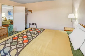 Super 8 by Wyndham Yreka - Chambre