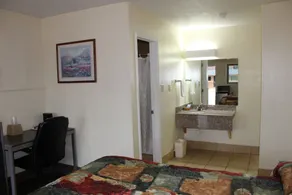 Evergreen Inn and R.V. - Habitación