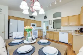 5 Mi to Stadiums! Quiet & Sun-soaked Peoria Oasis - Interior