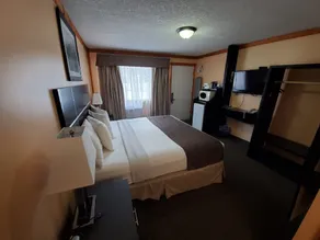 Travelodge by Wyndham Golden Sportsman Lodge - Vue de la chambre