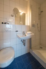 Hotel Spiekeroog - Bathroom