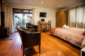 Witches Falls Cottages - Chambre