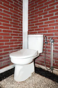 Kebon Krapyak Cottage Syariah Mitra RedDoorz near Stadion Maguwoharjo - Bathroom