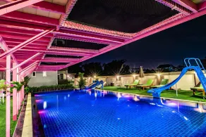 Gold Airport Suites - Pool