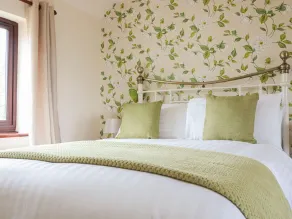 Berrys Place Farm Cottage - Room