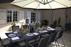 Maison d'hôtes de Charme Les Bruhasses - Restaurant