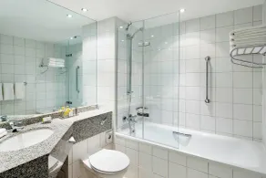 Leicester Marriott Hotel - Bathroom
