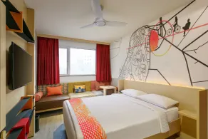 Ginger Bharuch - Habitación