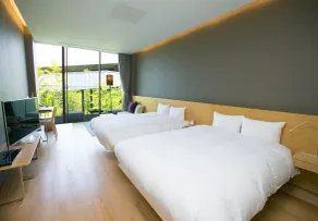 The Meibia Miyazaki - Camera