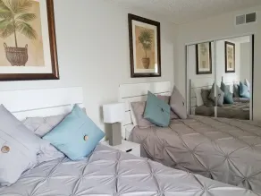 Parc Corniche Condominium Suites - Chambre