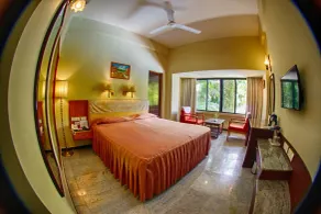 Hotel Parisutham - Room