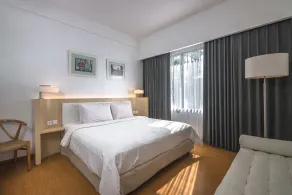 HARRIS Hotel & Conventions Malang  - Vue de la chambre