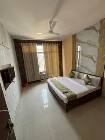 Hotel Saina Stay Inn - Chambre