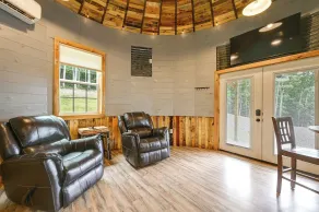 Outdoor Oasis w/ Mtn Views! 5-acre Augusta Getaway - Interiør