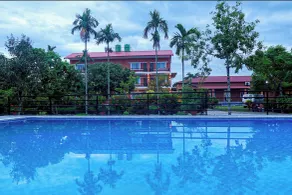 Batika Resort Sauraha - Piscine