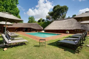 Whispering Pines Country Estate - Pool