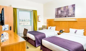 Holiday Inn Express Dubai Airport by IHG - Habitación