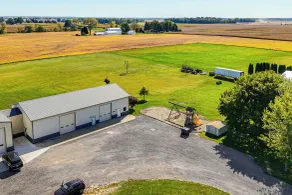 1 Mi to Main St! Family Farmhouse in West Unity - Innenbereich