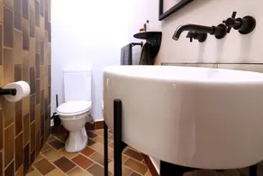Bastion House - Bathroom