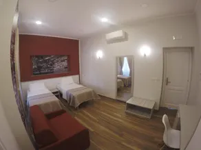 Rooms Stazione Centrale - Habitación