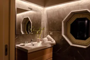 Palazzo Fiammingo Rooms - Bathroom