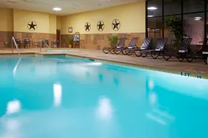 Holiday Inn Hotel and Suites Beaumont-Plaza I-10 & Walden by IHG - Piscine