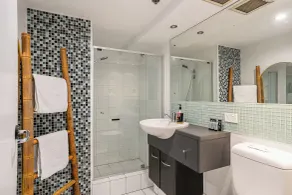 Mactaggarts Place Apartments - Badezimmer