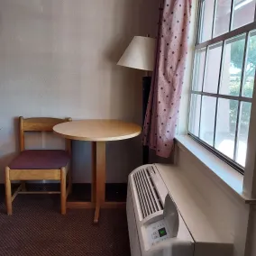 University Inn & Suites - Chambre