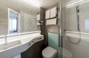 Hotel Magdeburg City Center by Leonardo Hotels - Casa de banho