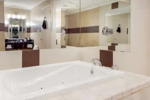 BEST WESTERN PLUS Poconos - Salle de bain