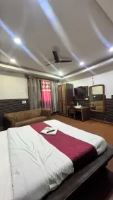 Hotel Royal Plaza - Room