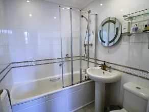 Carlton Court - Baño