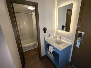 AmericInn by Wyndham Baxter Brainerd - Salle de bain
