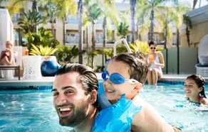 Balboa Bay Resort - Piscine