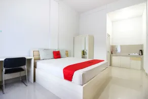 Griya Izzara Guest House Syariah - Værelse