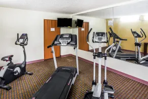 Rodeway Inn & Suites Carrollton - Fitness facility