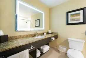 Best Western Plus Drayton Valley - Baño