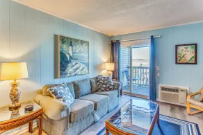 New Listing- Lovely 2BR Ocean View, steps to beach - Interior