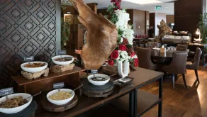 Myko Hotel Makassar - Restaurant