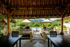 Villa Manuk - Restaurante