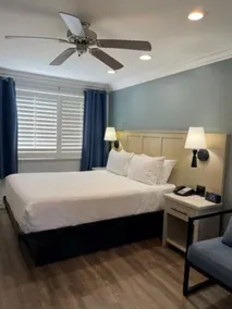 Ramada by Wyndham Redondo Beach - Chambre