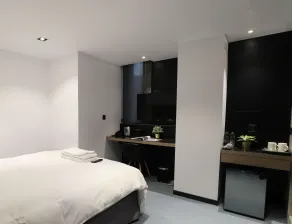 Slow Town Hotel-Glowing - Chambre